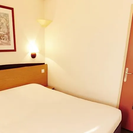 Hotel Campanile Dunkerque Est - 3*