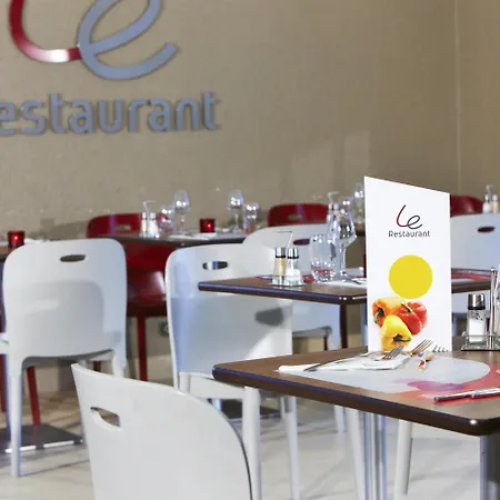 Hotel Campanile Dunkerque Est - 3*