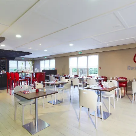 Campanile Dunkerque Est - 3*