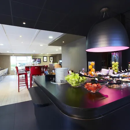 Campanile Dunkerque Est - Hotel