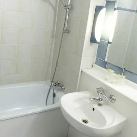 Campanile Dunkerque Est - 3*